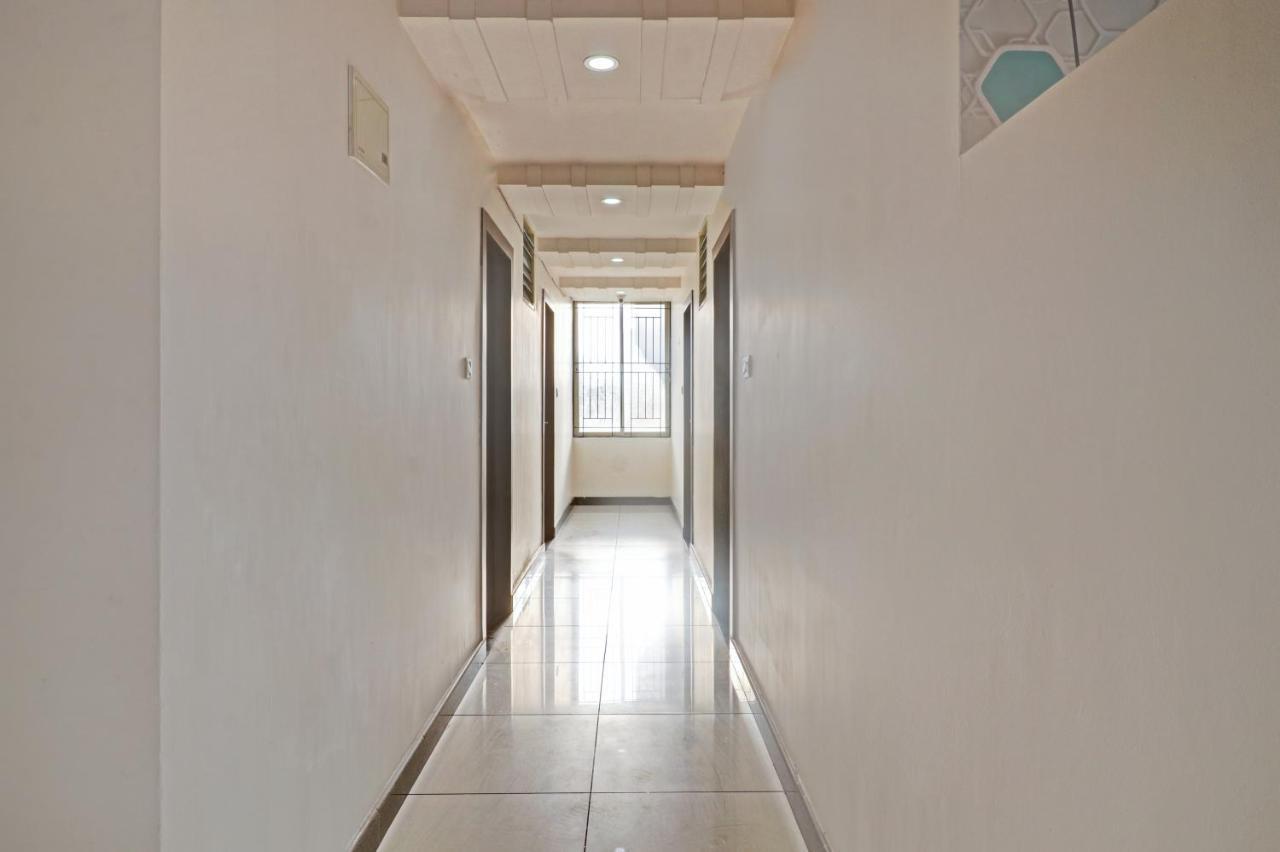 Itsy By Treebo - Royal Comfort Hotel Bangalore Luaran gambar
